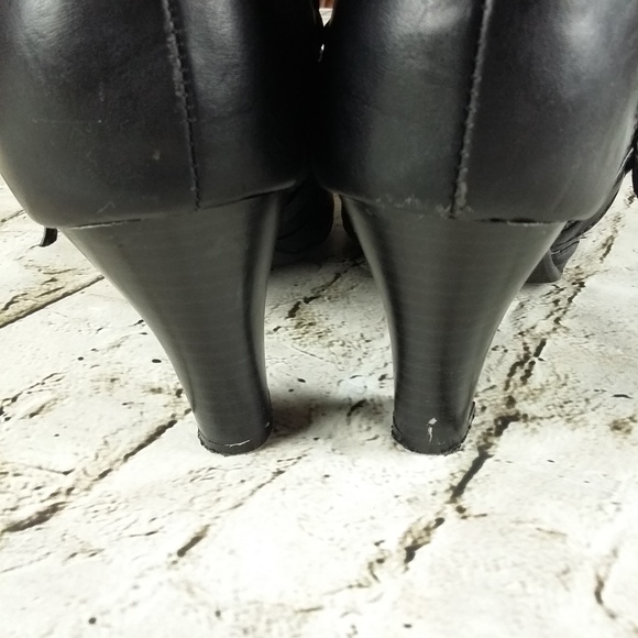 Xhilaration Faux Leather Vegan Slouchy Booties - Picture 4 of 6